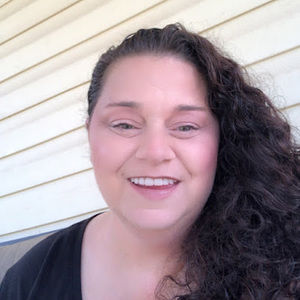 Meet your Posher, Holly